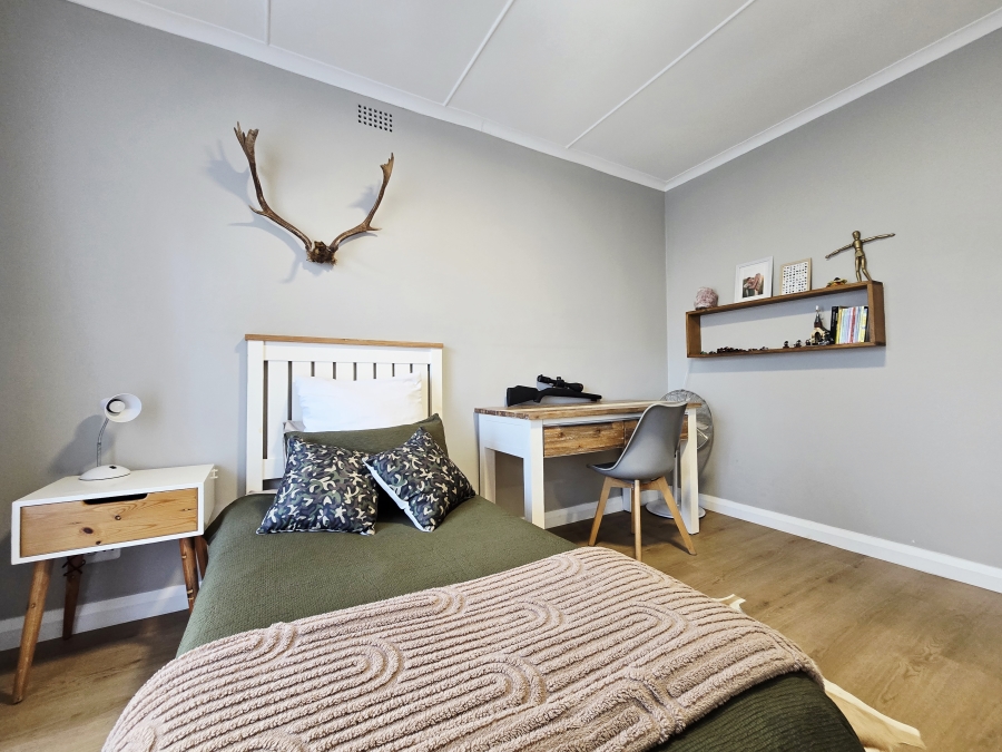 4 Bedroom Property for Sale in Bergsig Western Cape